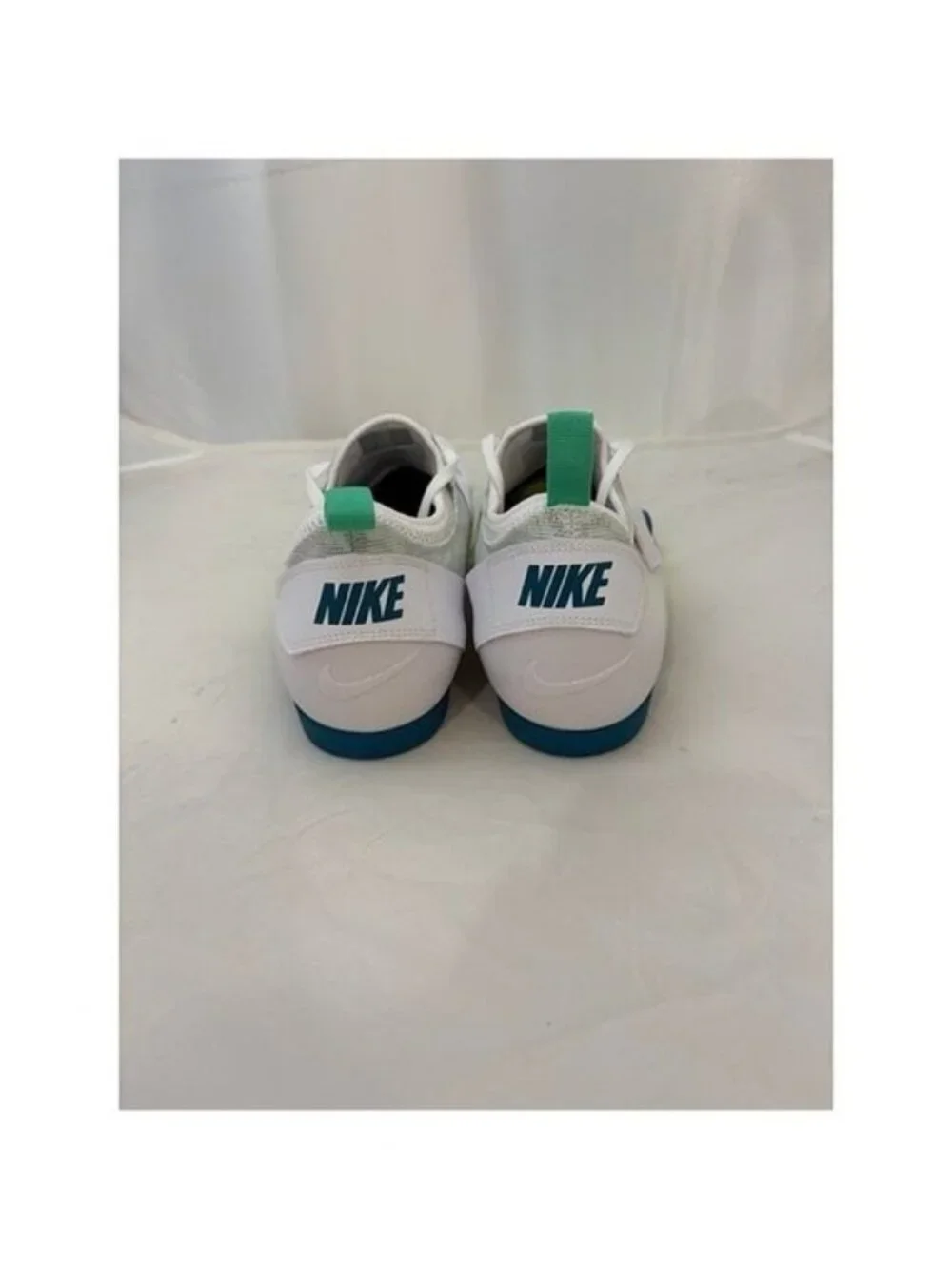 Nike read description